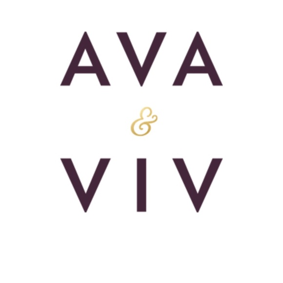 AVA&VIV Floral Pintuck Pleated Blouse - Picture 3 of 7